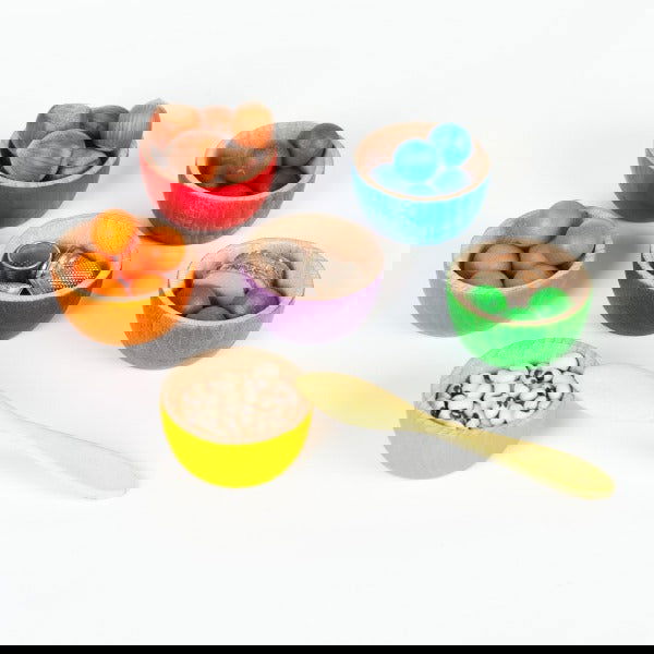 Grapat | Bowls and Marbles - Alex and Moo
