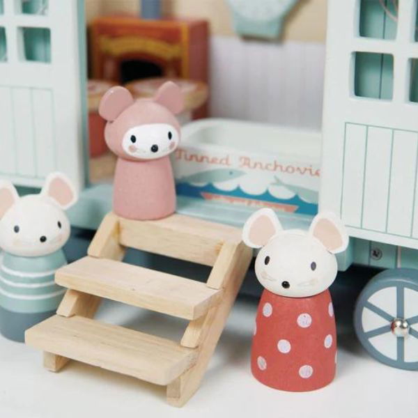 Tender Leaf Toys | Merrywood Secret Meadow hut - Alex and Moo